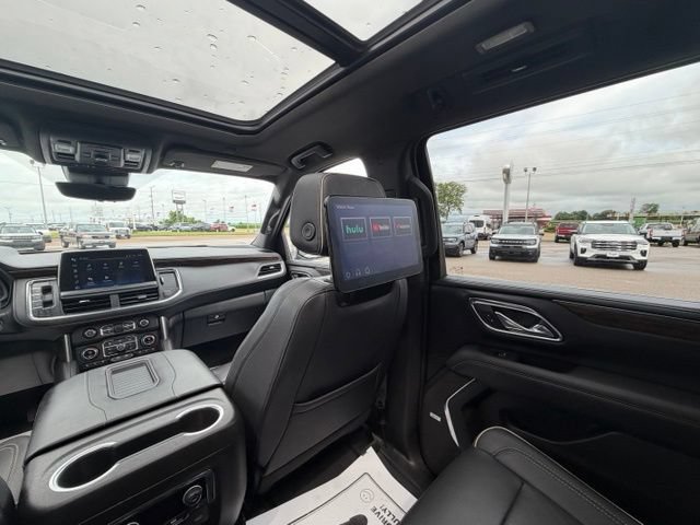 Used 2023 Chevrolet Tahoe Premier w/ Advanced Technology Package AWD/4WD image 35