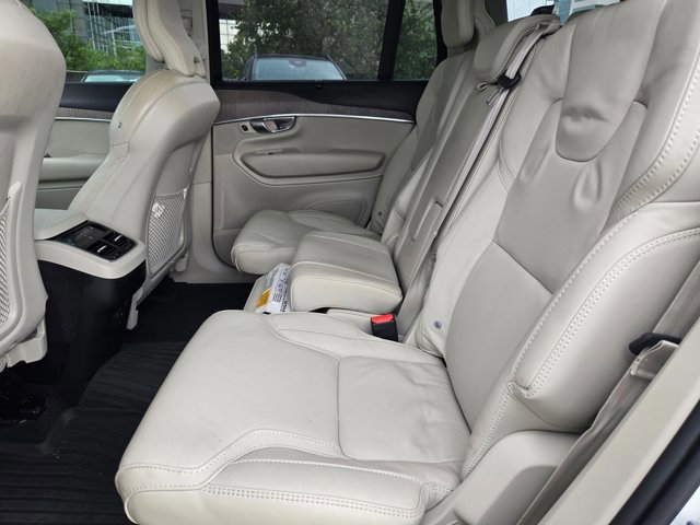 Used 2023 Volvo XC90 B6 Ultimate w/ Protection Package AWD/4WD image 16
