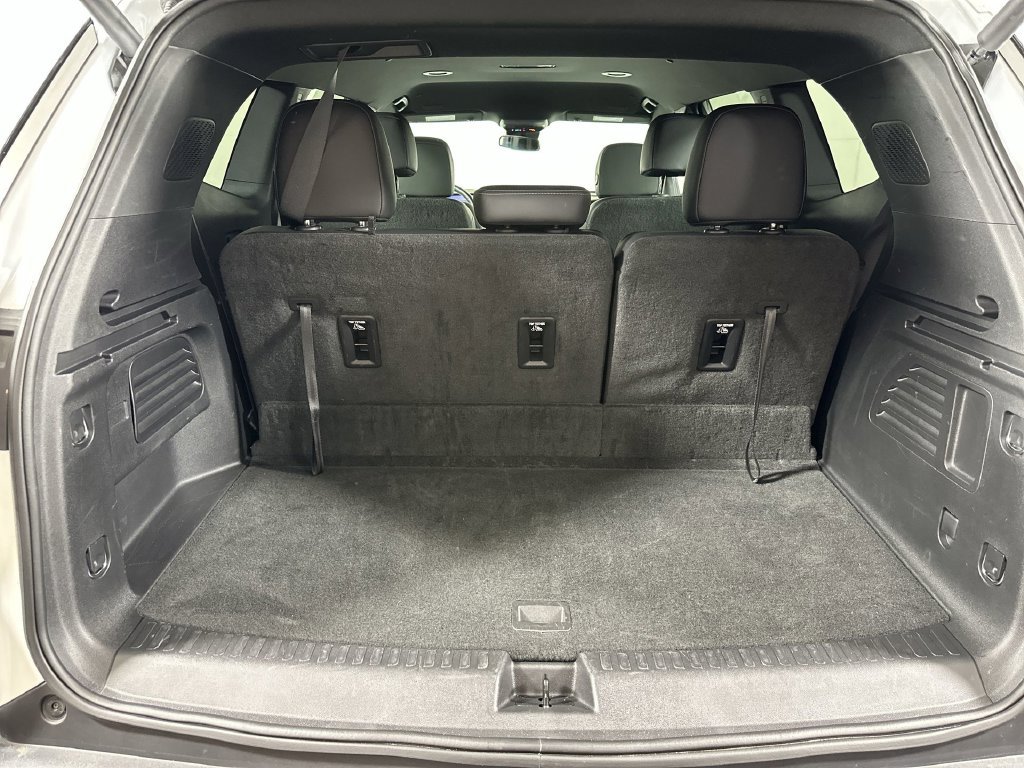 Used 2026 Buick Enclave Preferred AWD/4WD image 28