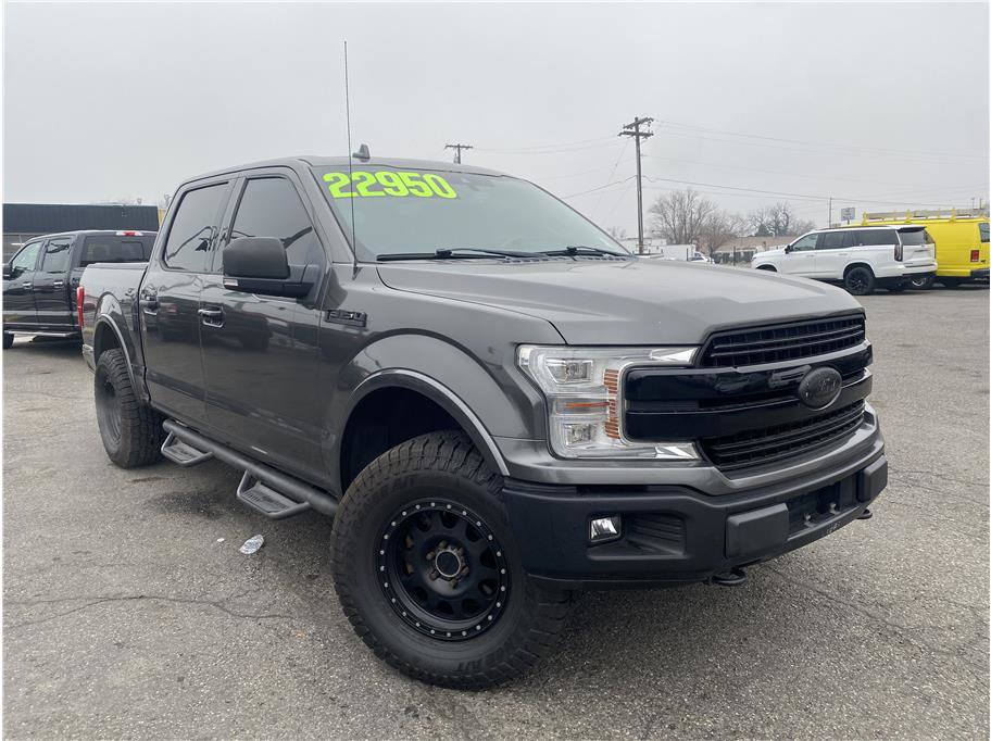 Used 2018 Ford F150 Lariat w/ Equipment Group 502A Luxury AWD/4WD image 3