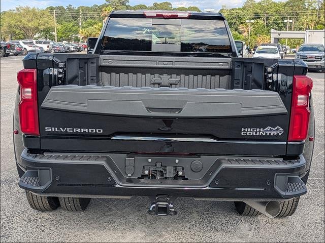 New 2026 Chevrolet Silverado 3500 High Country w/ Technology Package AWD/4WD image 11