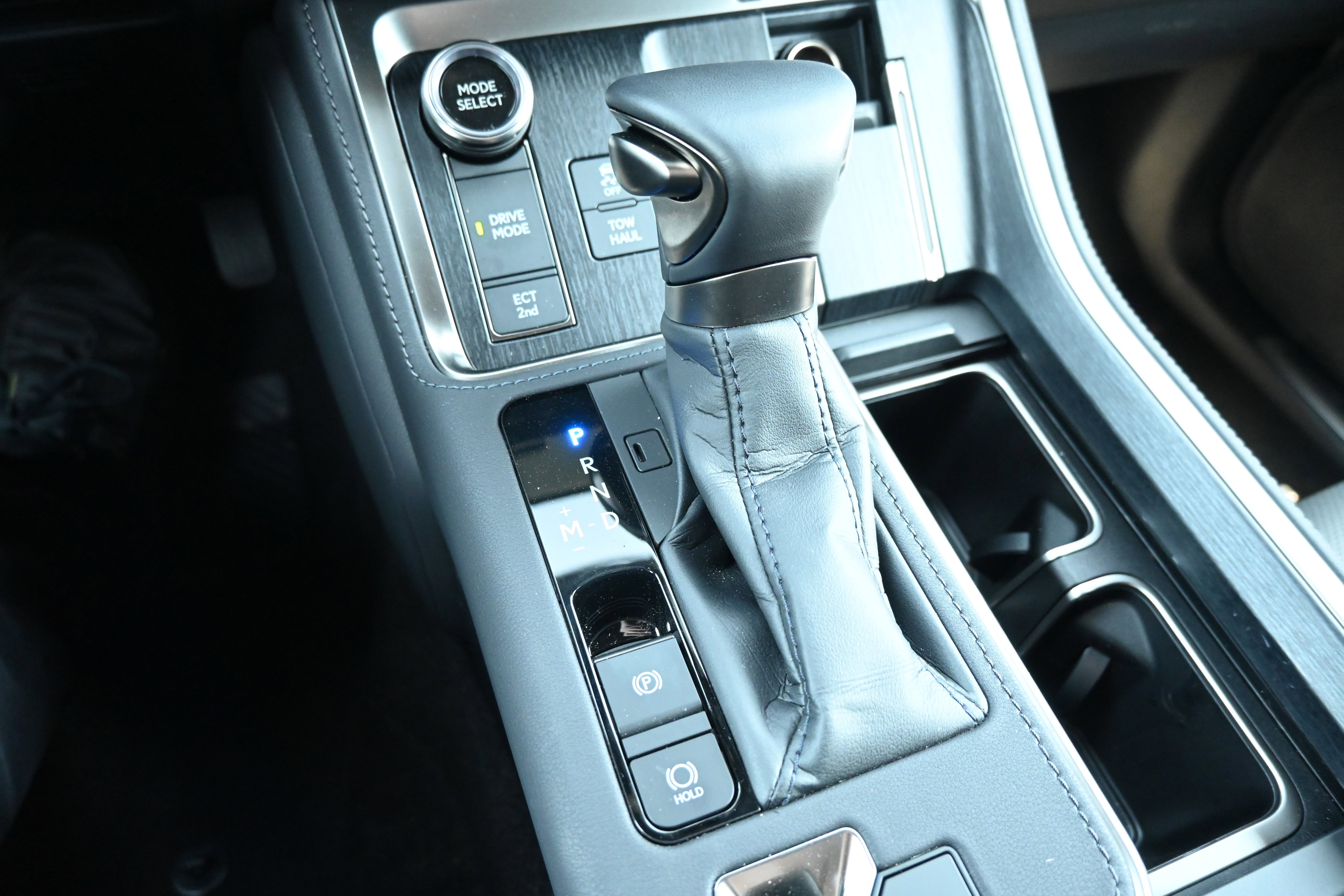 Used 2025 Lexus GX 550 w/ Accessory Package (Z1) image 10