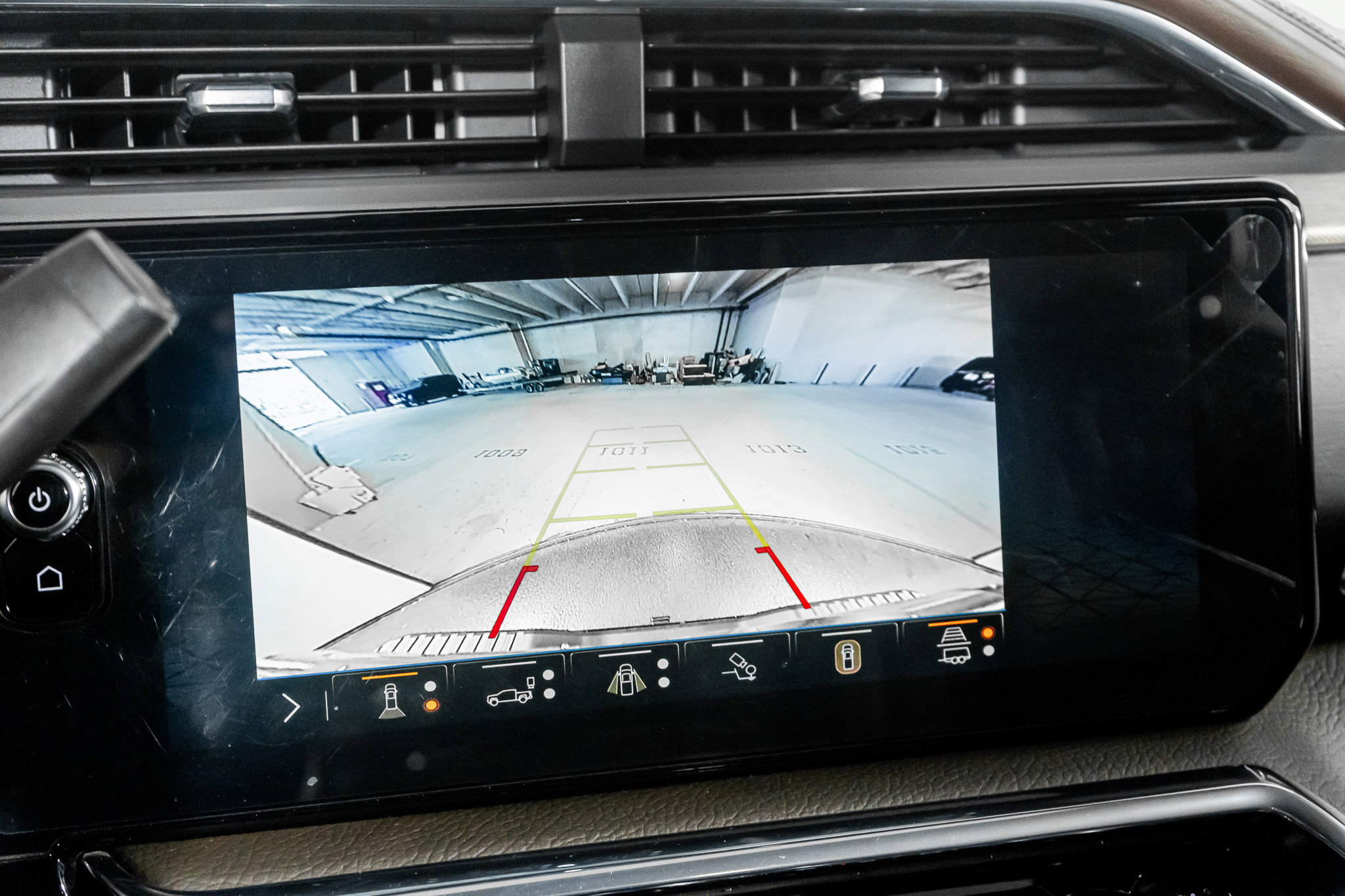 Used 2025 GMC Sierra 3500 Denali w/ Denali Reserve Package image 41