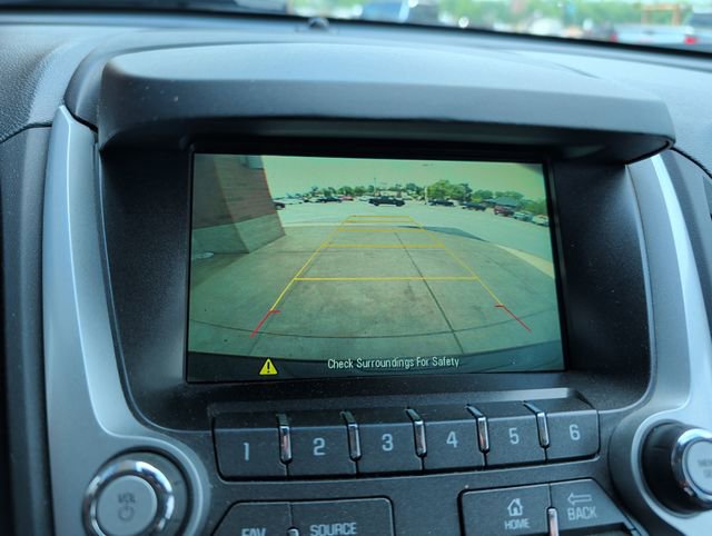 Used 2017 Chevrolet Equinox LT w/ Convenience Package FWD image 19