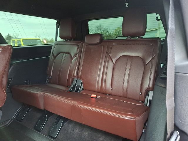Used 2022 Ford Expedition Max Limited AWD/4WD image 12