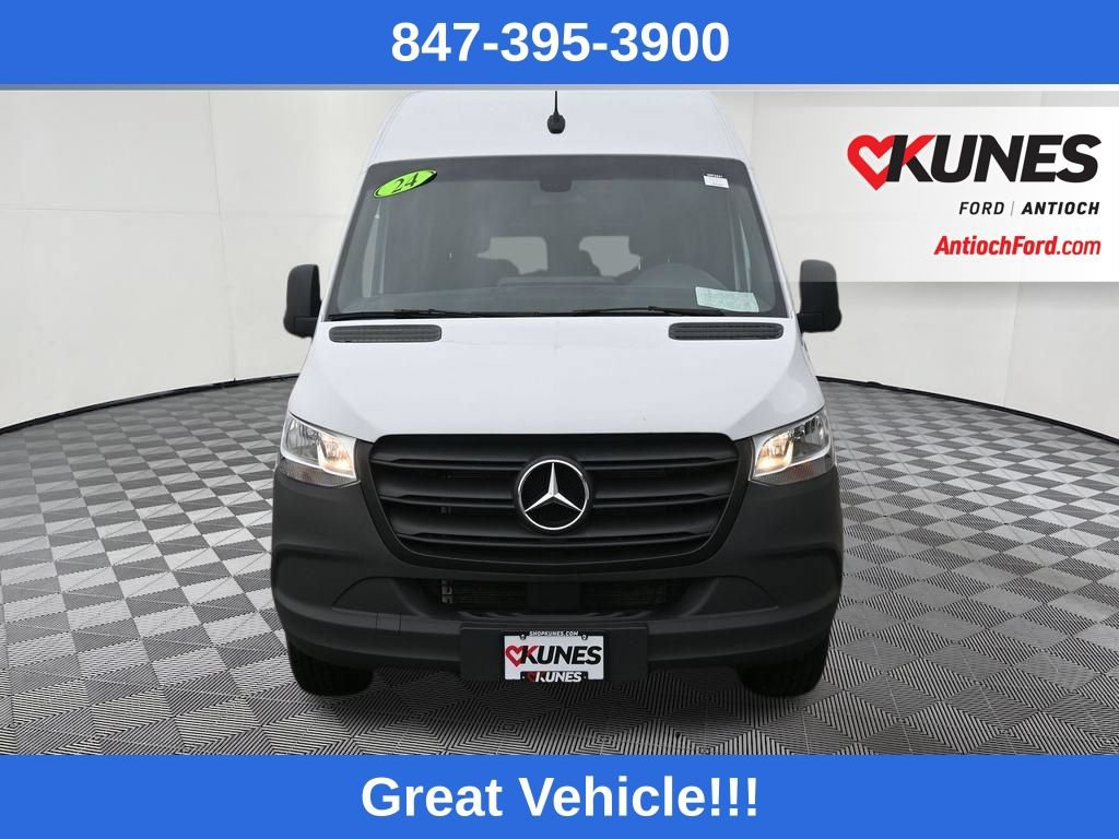 Used 2024 Mercedes-Benz Sprinter 2500 image 8