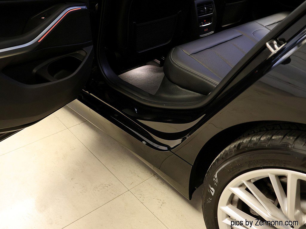 Certified 2023 BMW 330i xDrive Sedan w/ Driving Assistance Package image 27