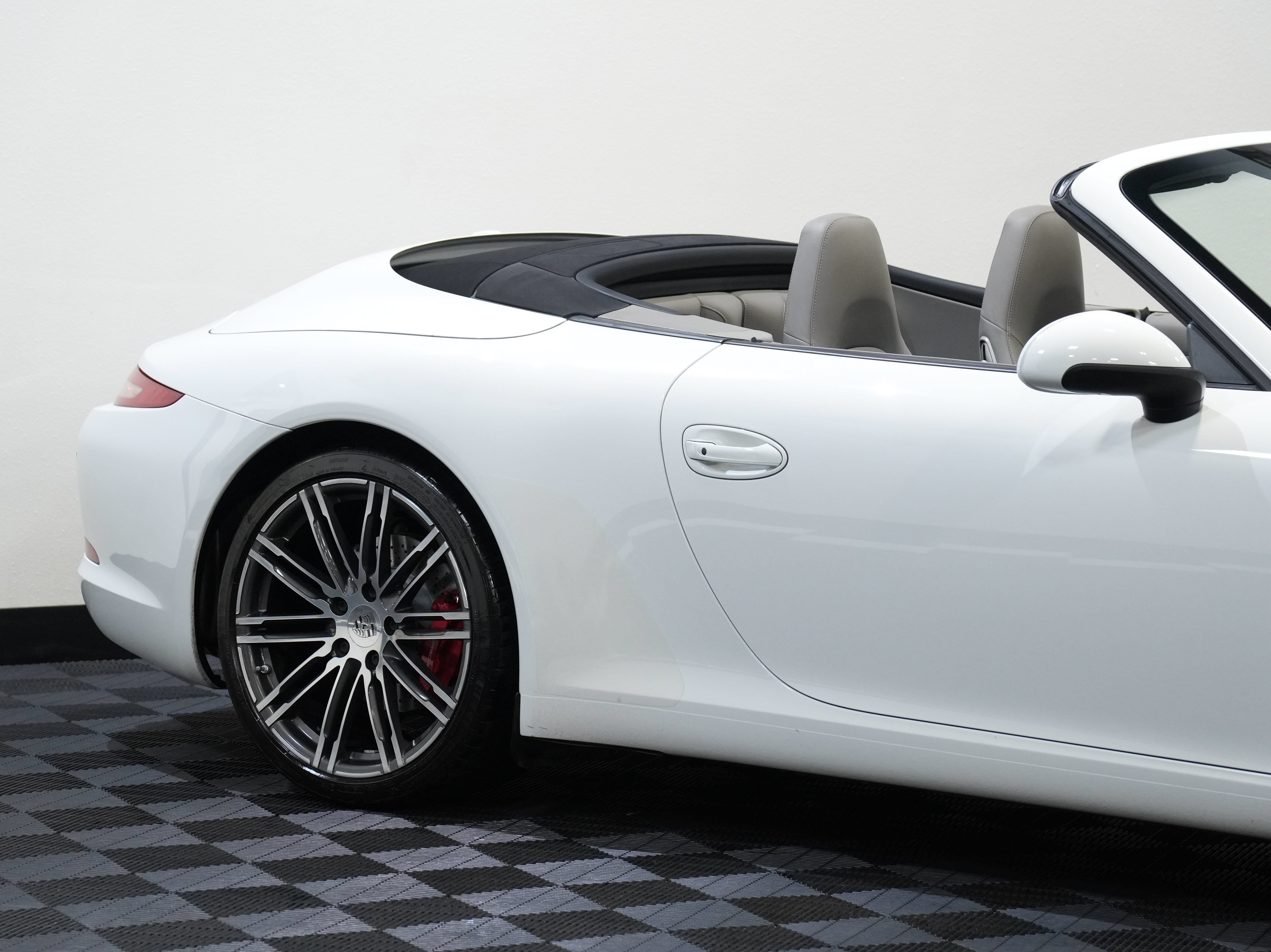 Used 2016 Porsche 911 Carrera S w/ Sport Chrono Package RWD image 15