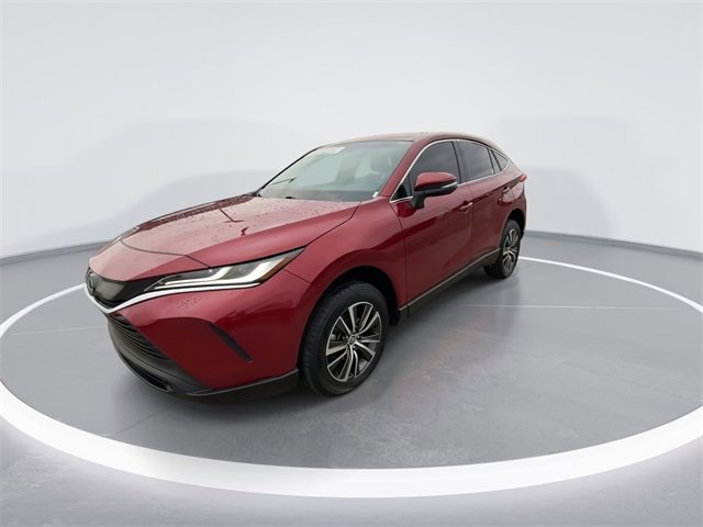 Used 2023 Toyota Venza LE image 4