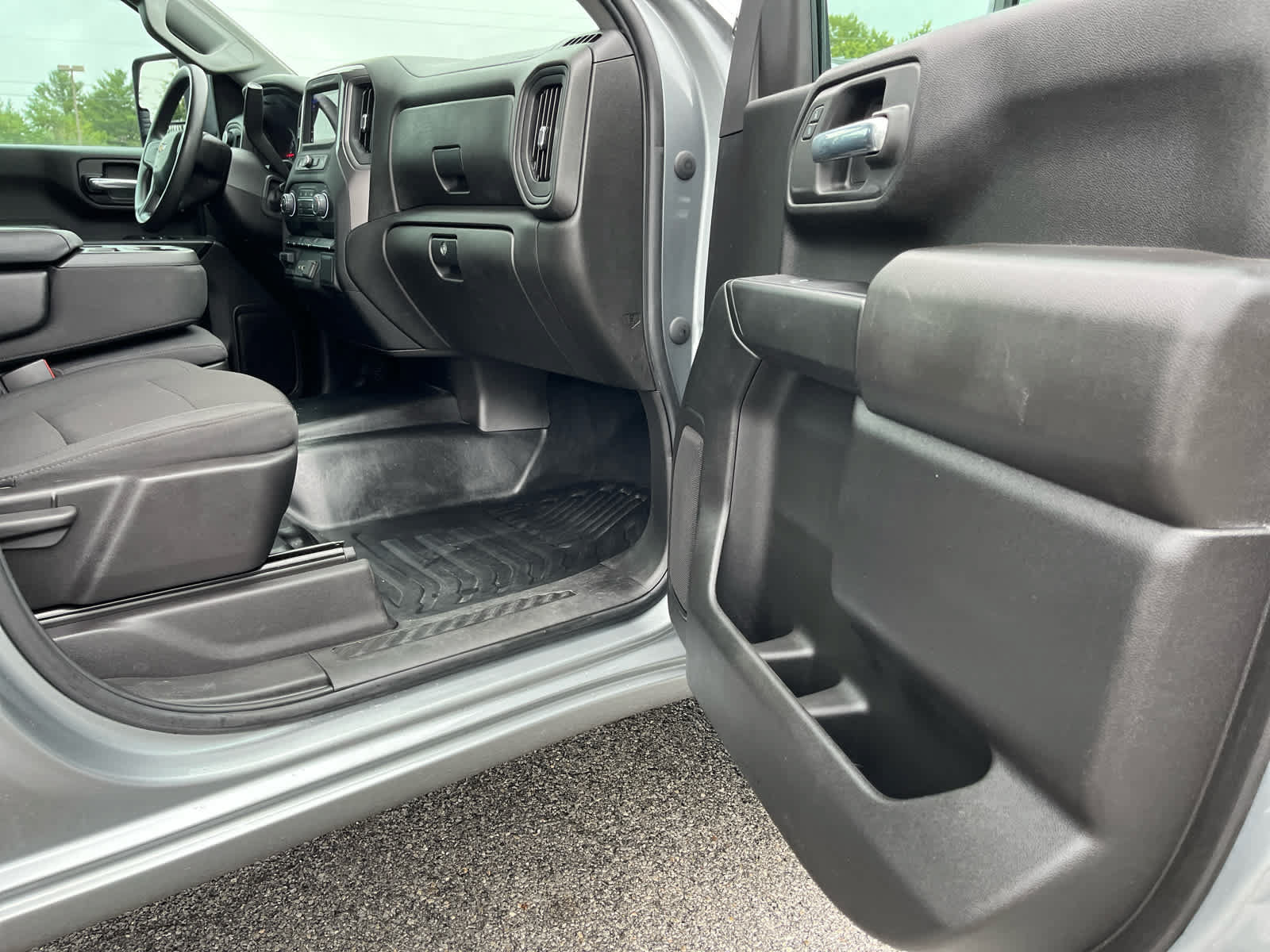 Used 2024 Chevrolet Silverado 3500 W/T AWD/4WD image 30