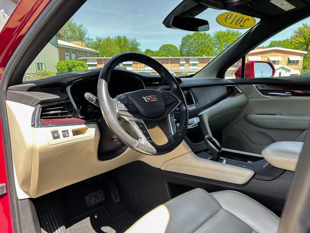 Used 2019 Cadillac XT5 Luxury FWD image 21