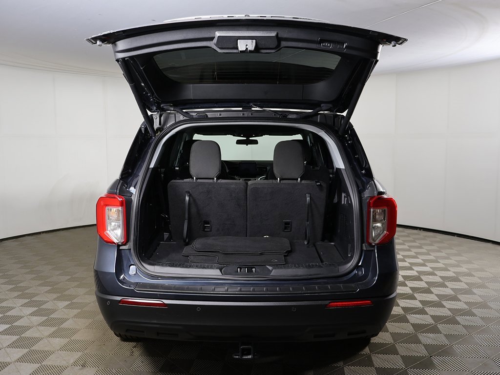 Used 2022 Ford Explorer XLT image 13