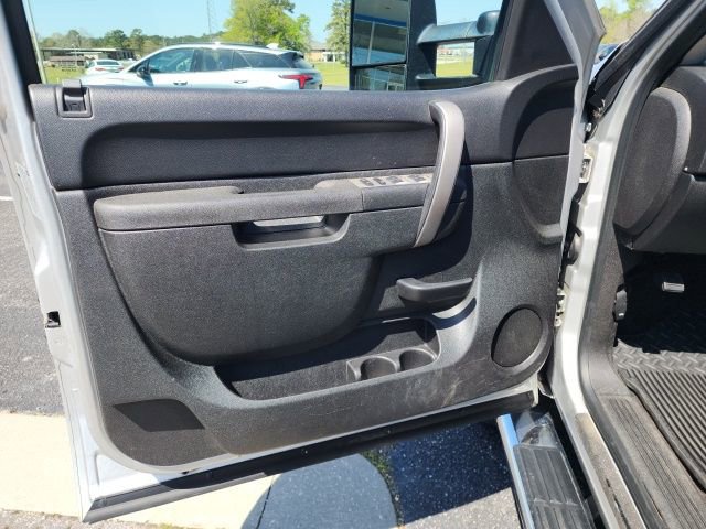 Used 2011 GMC Sierra 3500 SLE w/ SLE Preferred Package image 19