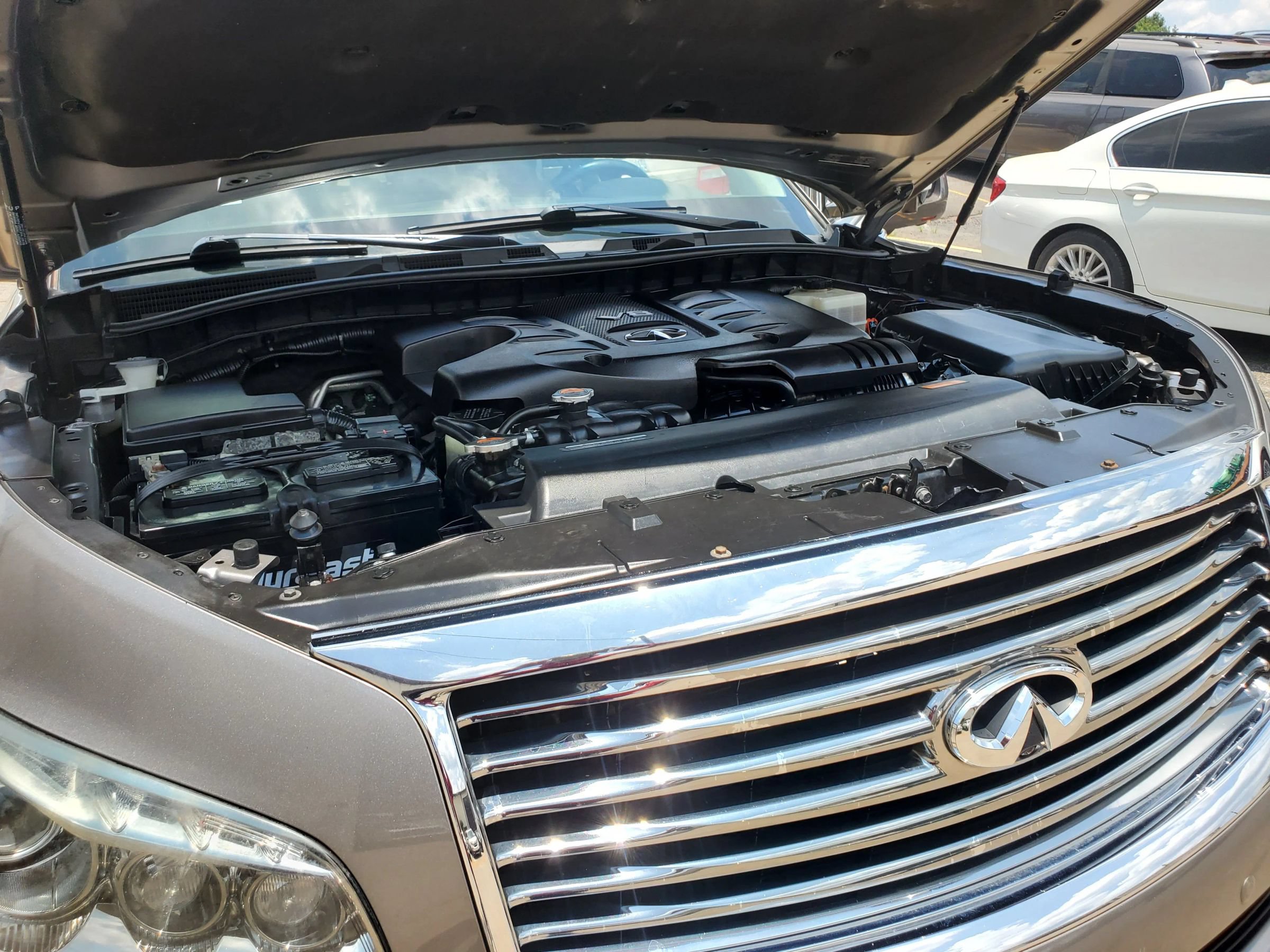 Used 2014 INFINITI QX80 4WD w/ Theater Package image 62