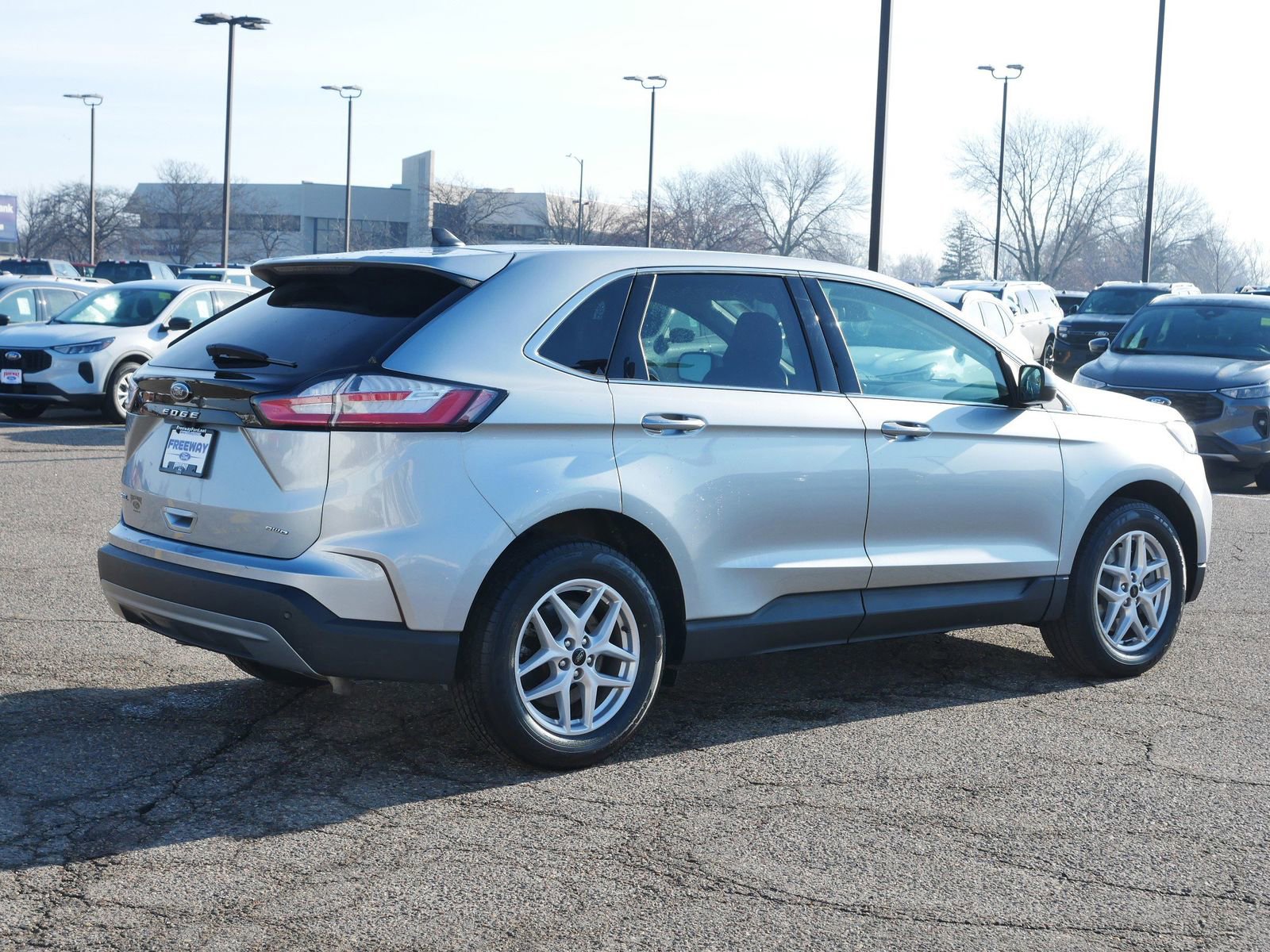 Certified 2023 Ford Edge SEL AWD/4WD image 6