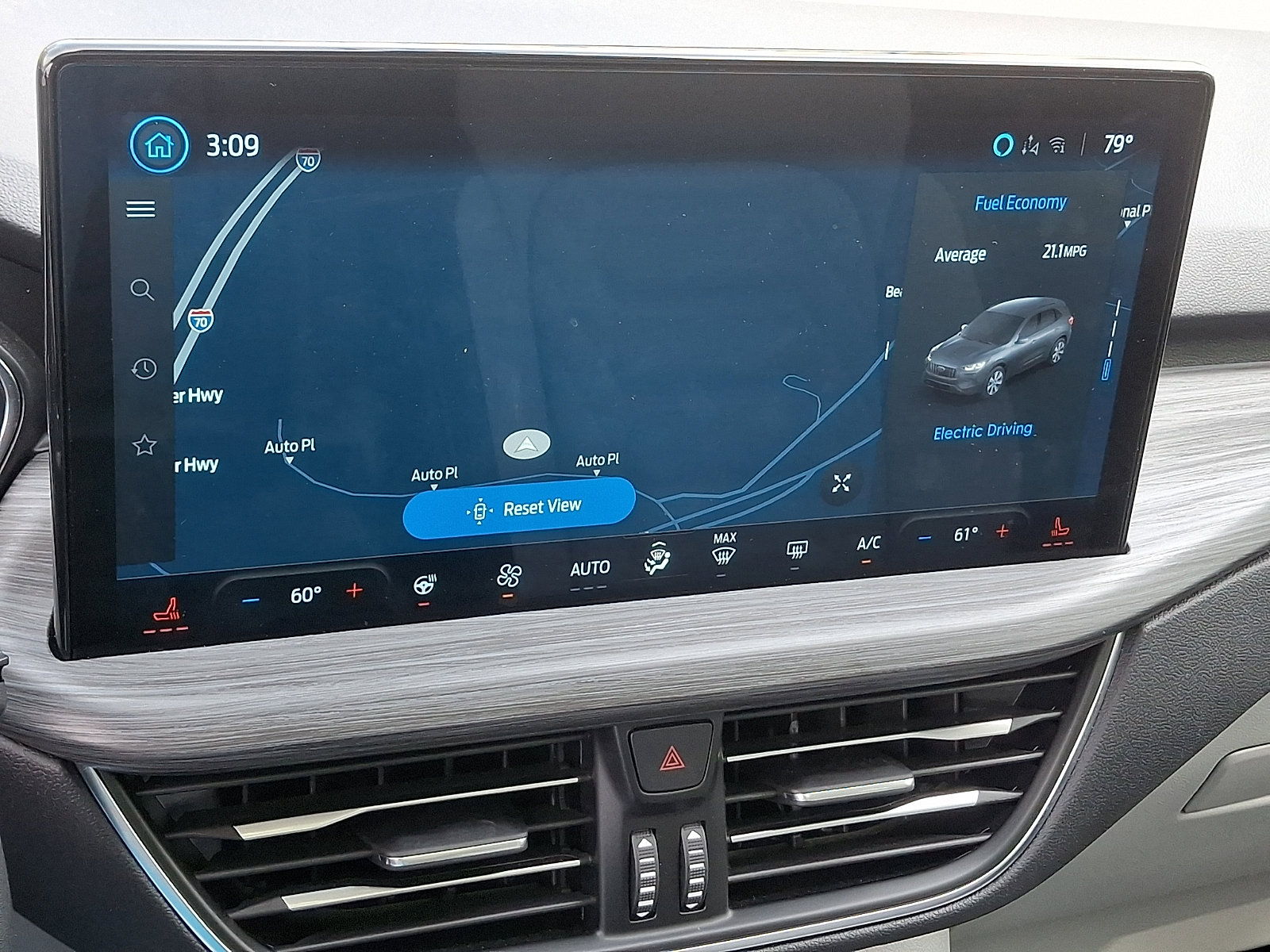 Used 2024 Ford Escape SE w/ PHEV Premium Package image 17