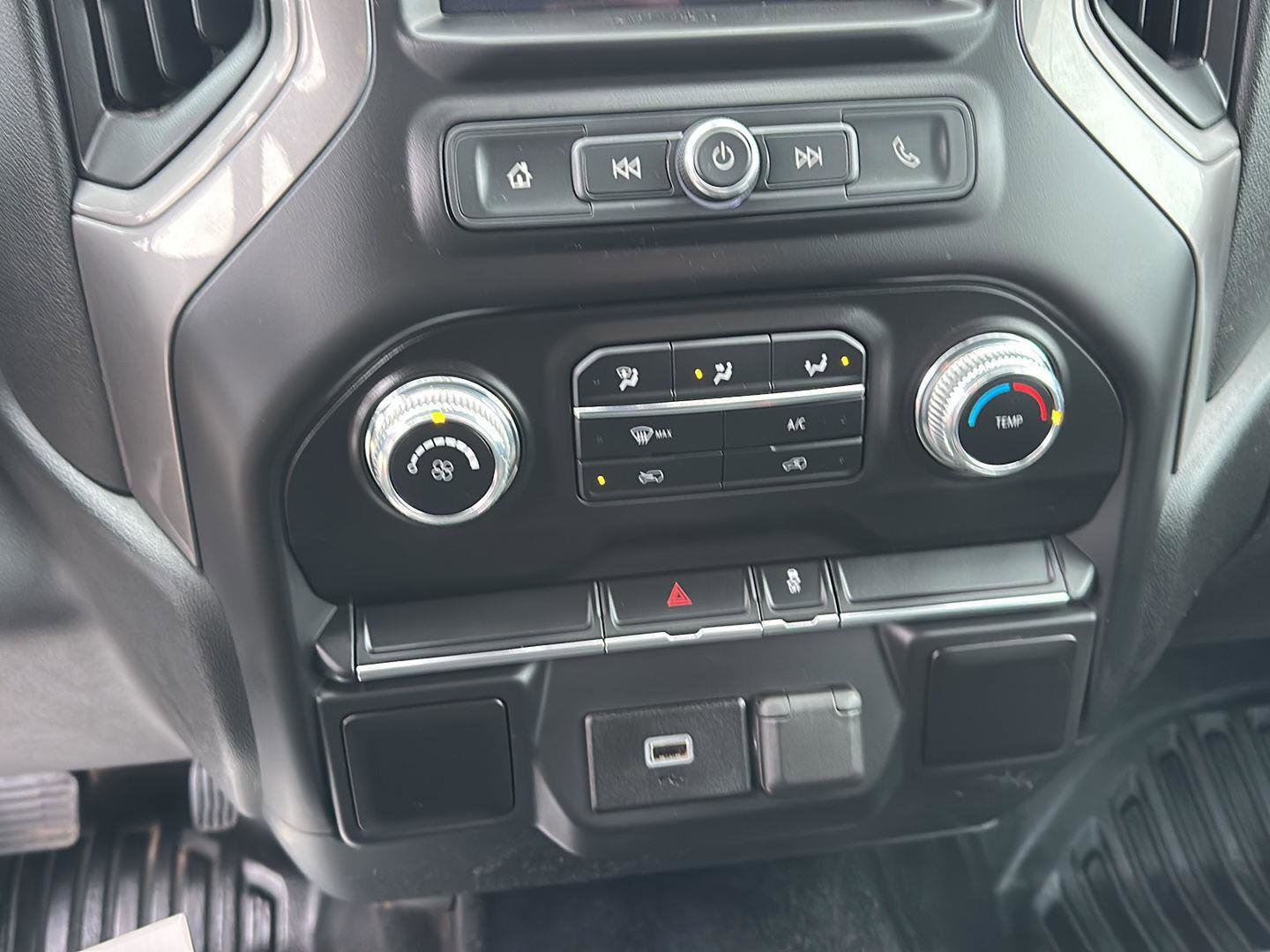 Used 2019 GMC Sierra 1500 4WD CREW CAB 147 image 23