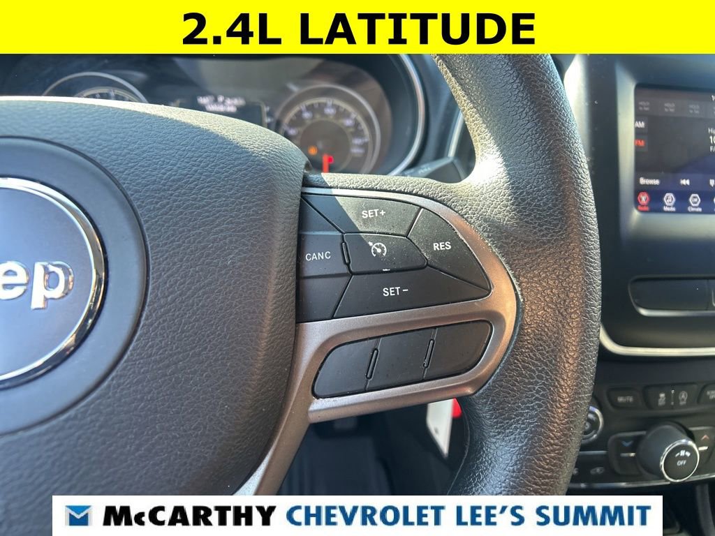 Used 2019 Jeep Cherokee Latitude w/ Popular Appearance Group image 27
