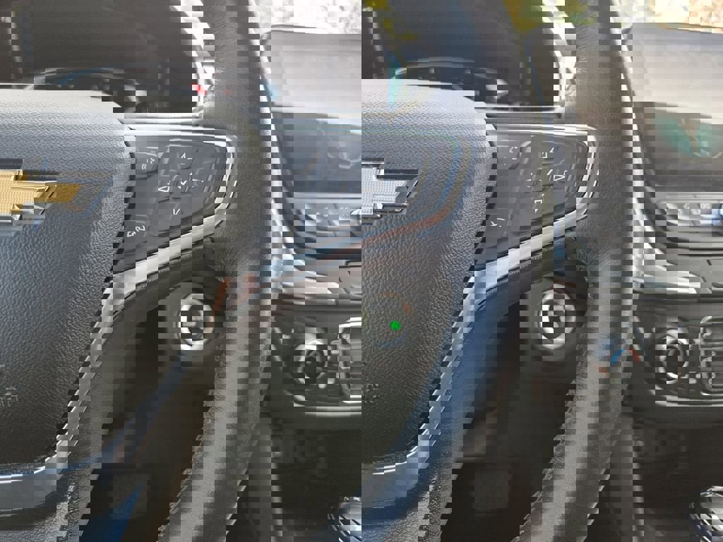 Used 2018 Chevrolet Equinox Premier image 16