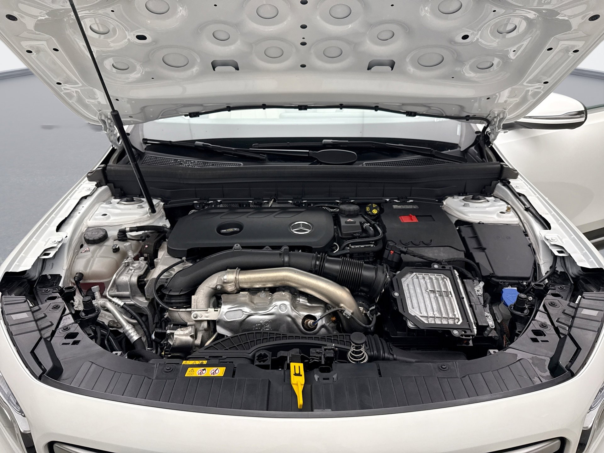 Used 2025 Mercedes-Benz GLB 250 GLB 250 4WD image 25