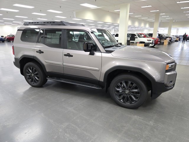 New 2027 Toyota Land Cruiser w/ Premium Package AWD/4WD image 6