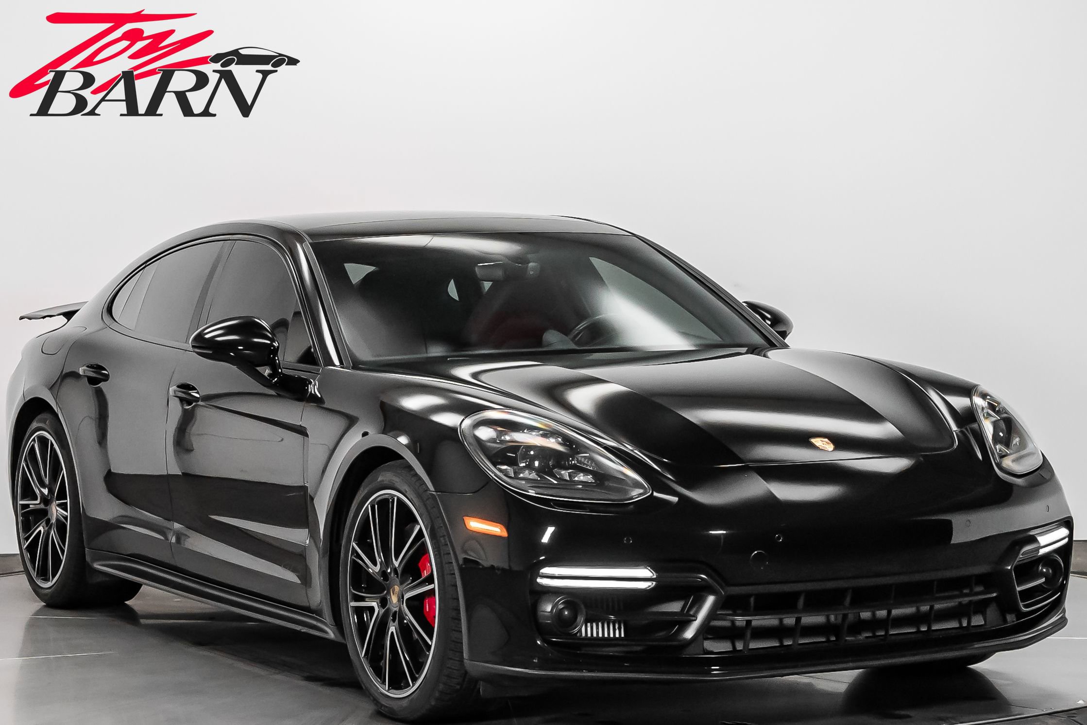 Used 2019 Porsche Panamera GTS image 7