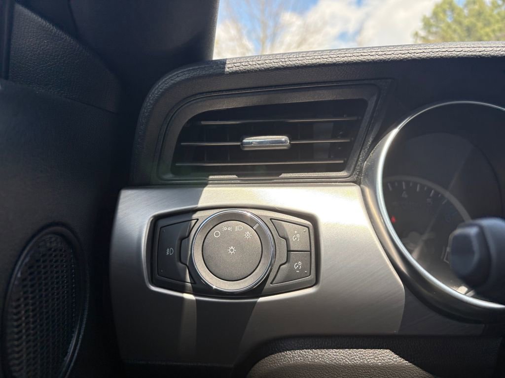 Used 2022 Ford Mustang GT Premium w/ Ford Safe & Smart Package image 4