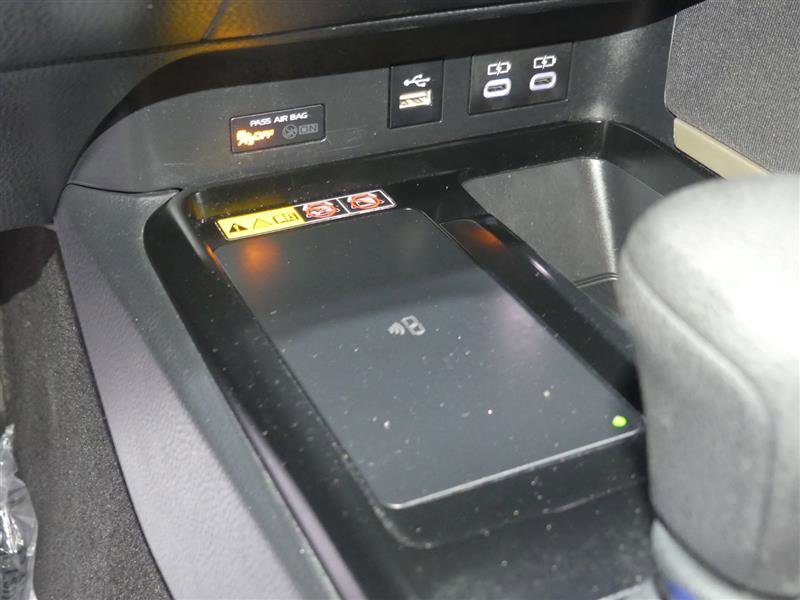 Used 2025 Toyota Camry LE image 40