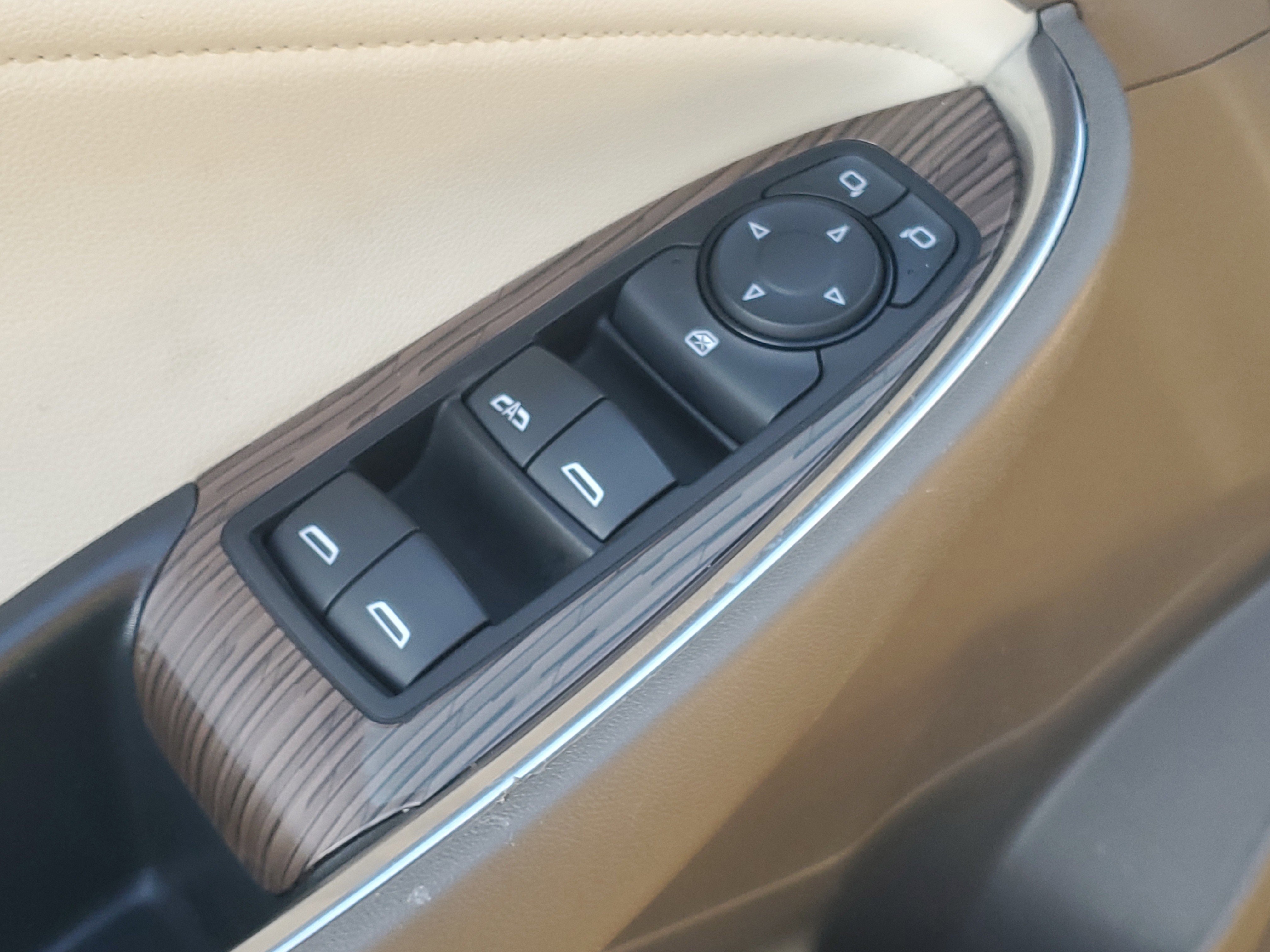 Used 2024 Chevrolet Malibu LT image 16