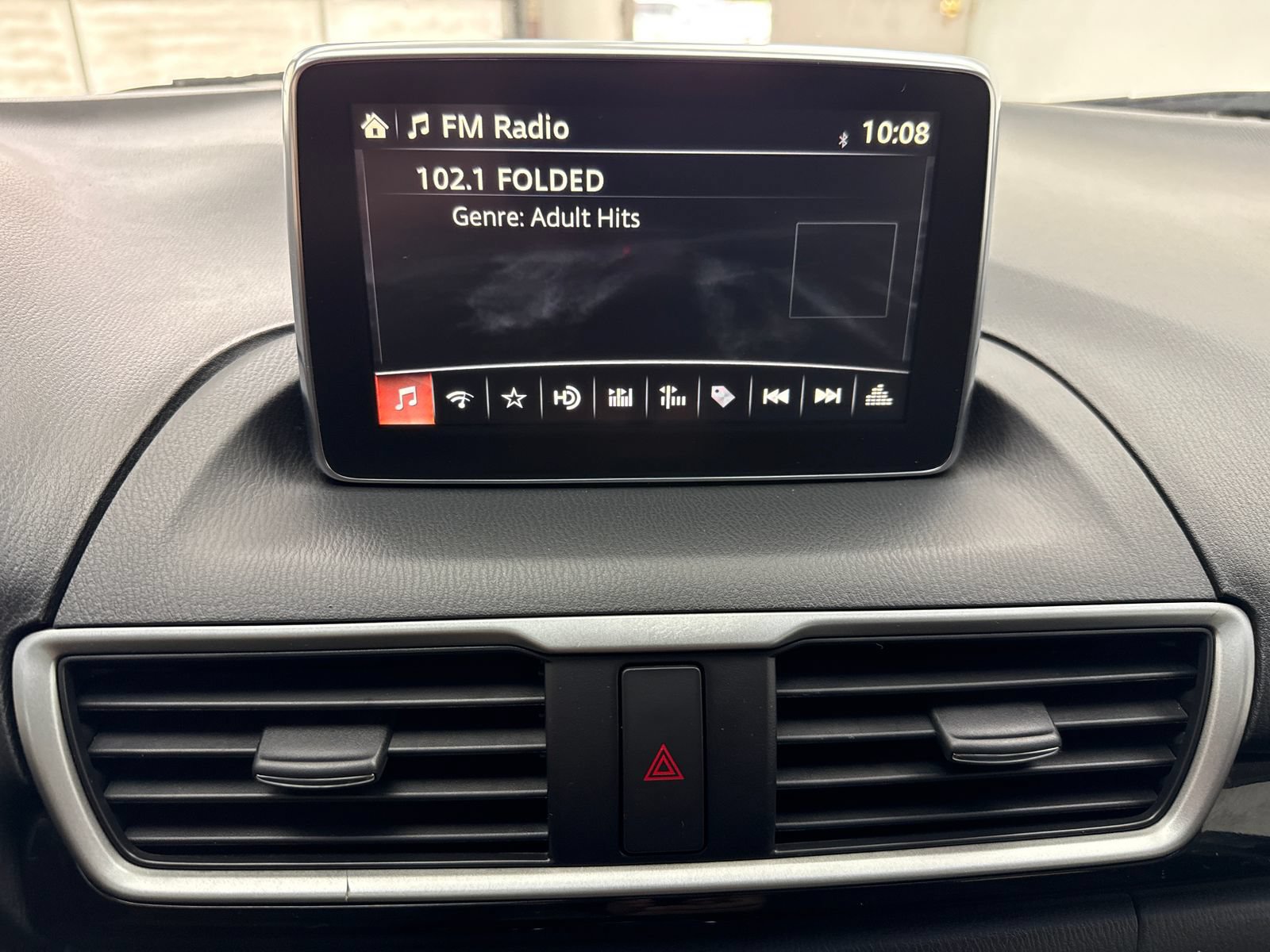Used 2016 MAZDA MAZDA3 i Touring FWD image 25