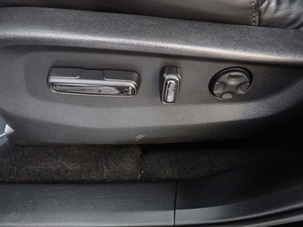 Used 2021 Honda CR-V EX-L image 23