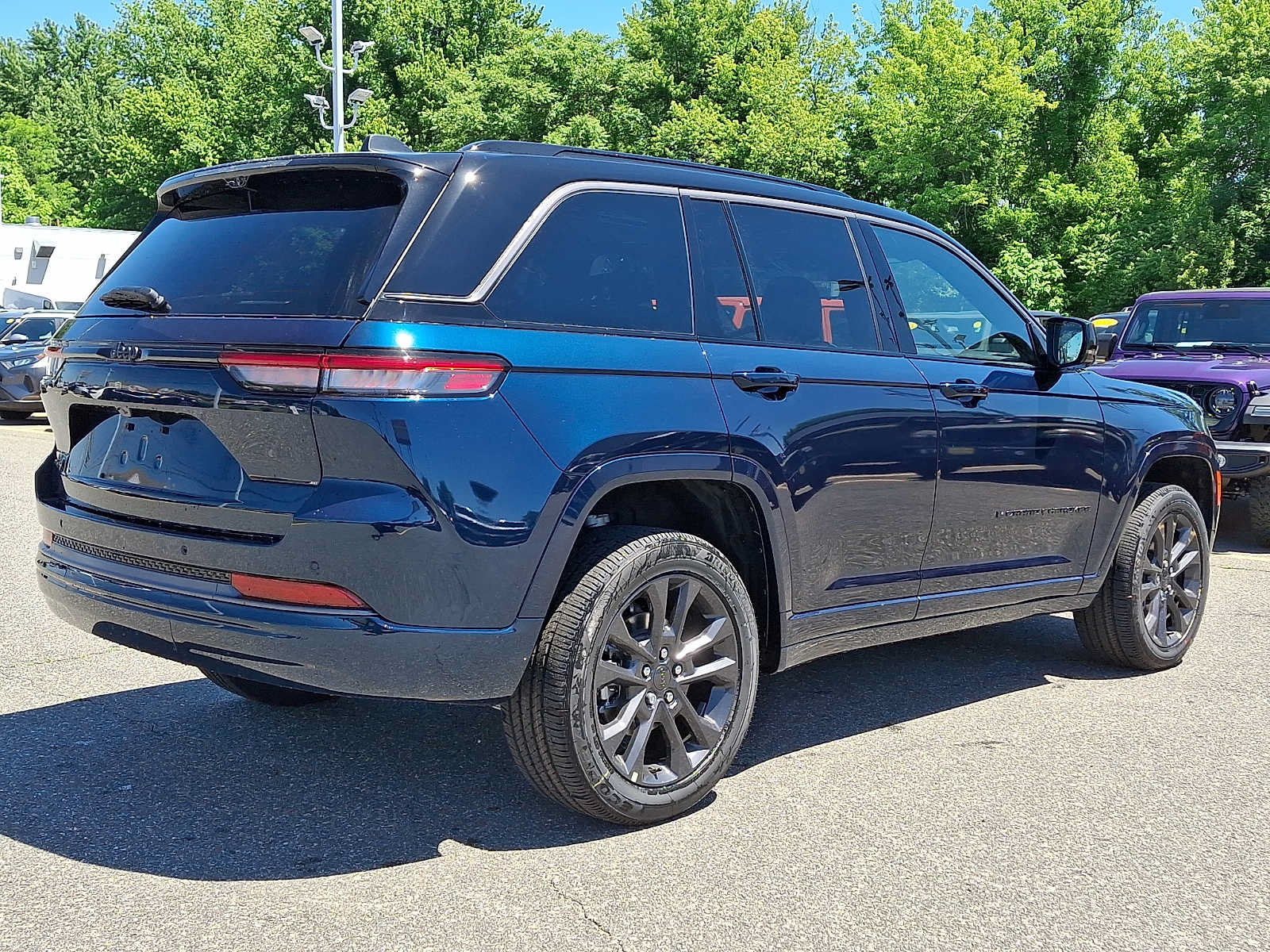 New 2026 Jeep Grand Cherokee Limited AWD/4WD image 4