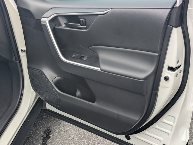 Used 2025 Toyota RAV4 LE image 13