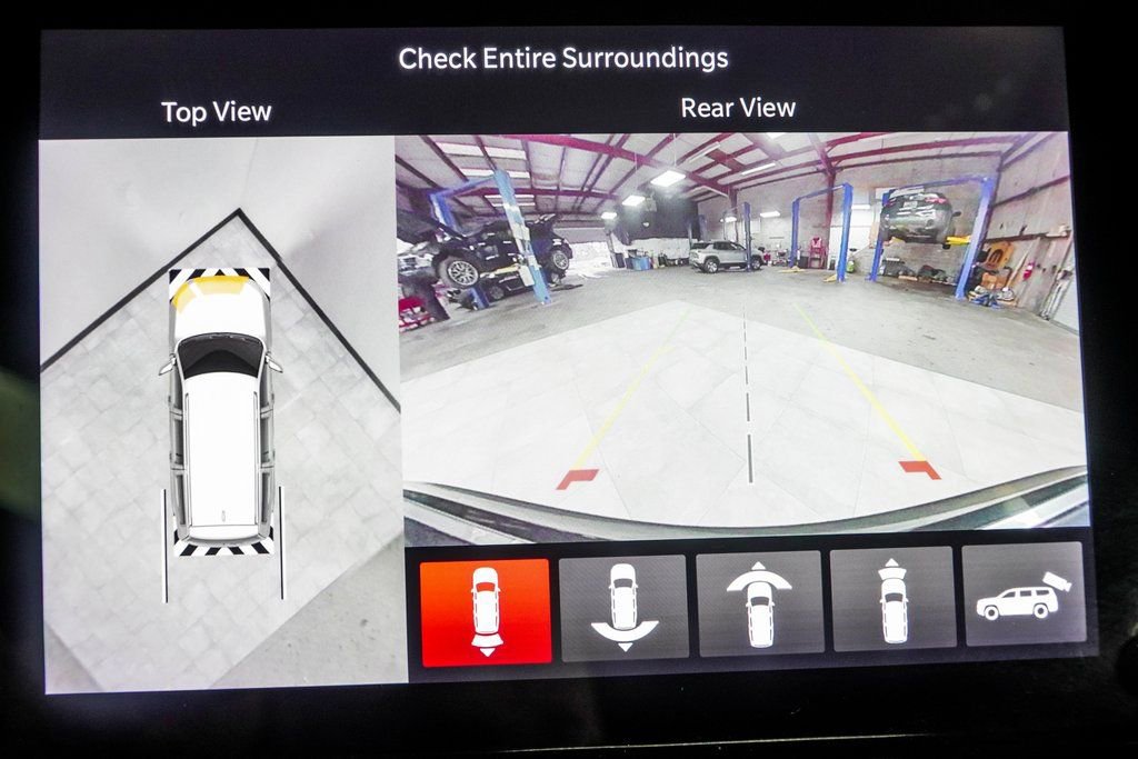 Used 2024 Jeep Grand Wagoneer L 4WD image 36