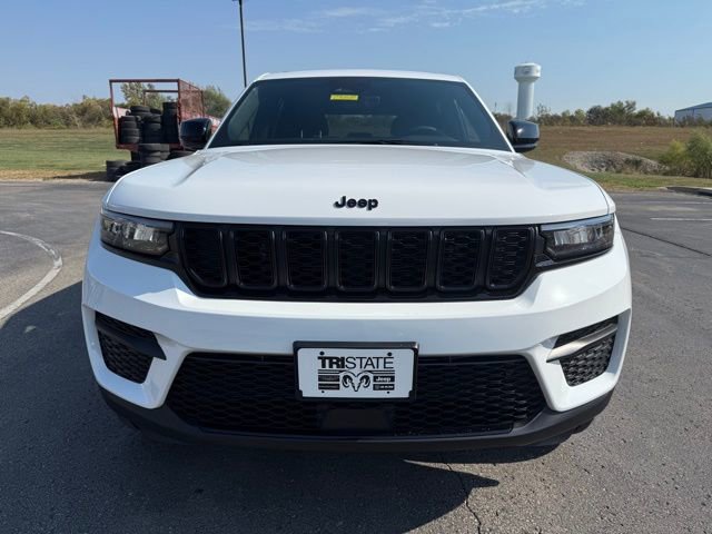New 2025 Jeep Grand Cherokee Altitude video 2