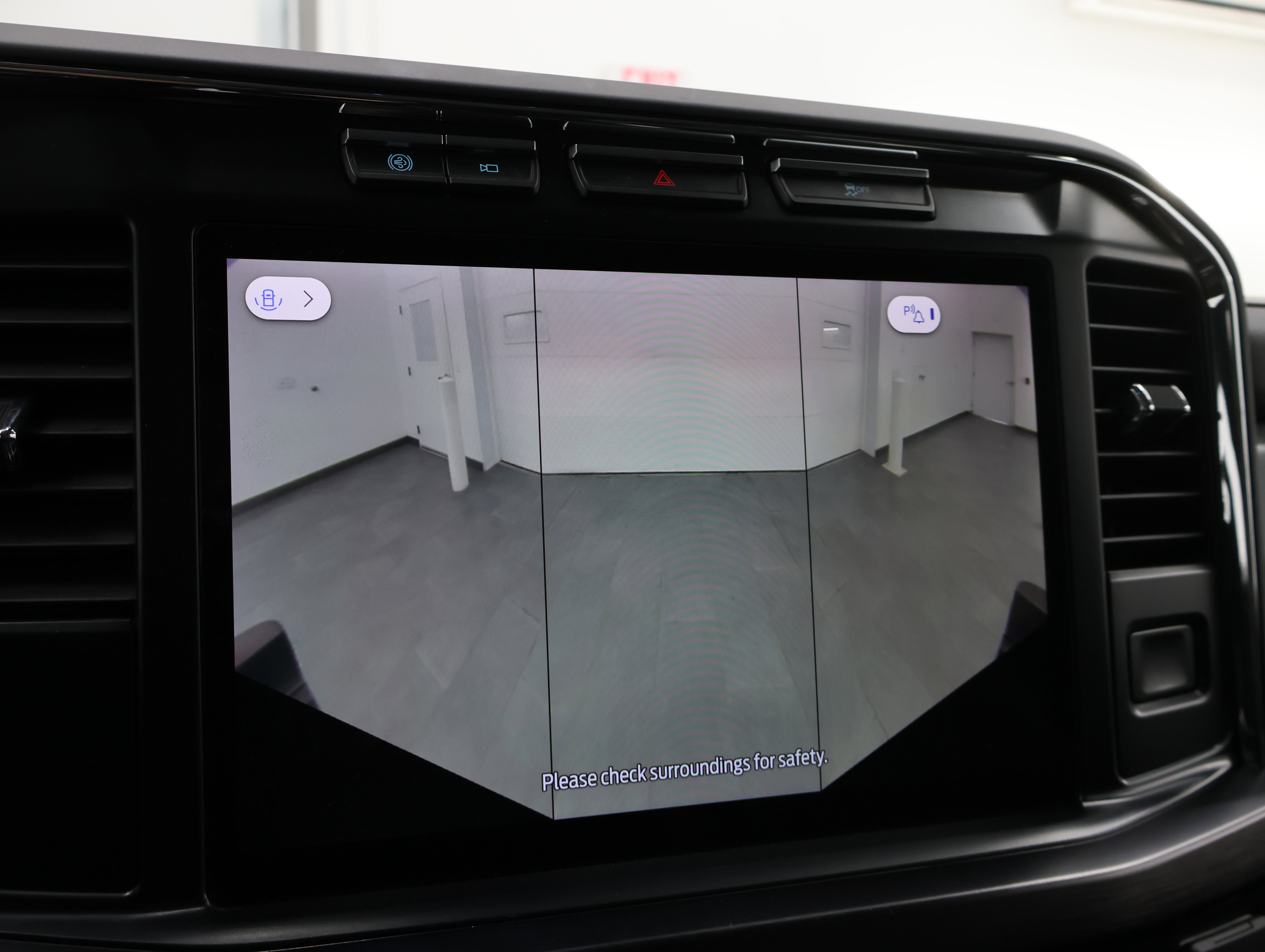 Used 2023 Ford F350 Lariat w/ Chrome Package AWD/4WD image 19