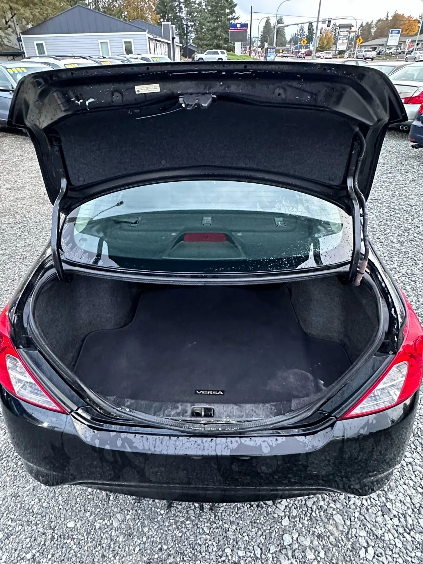 Used 2017 Nissan Versa S image 15