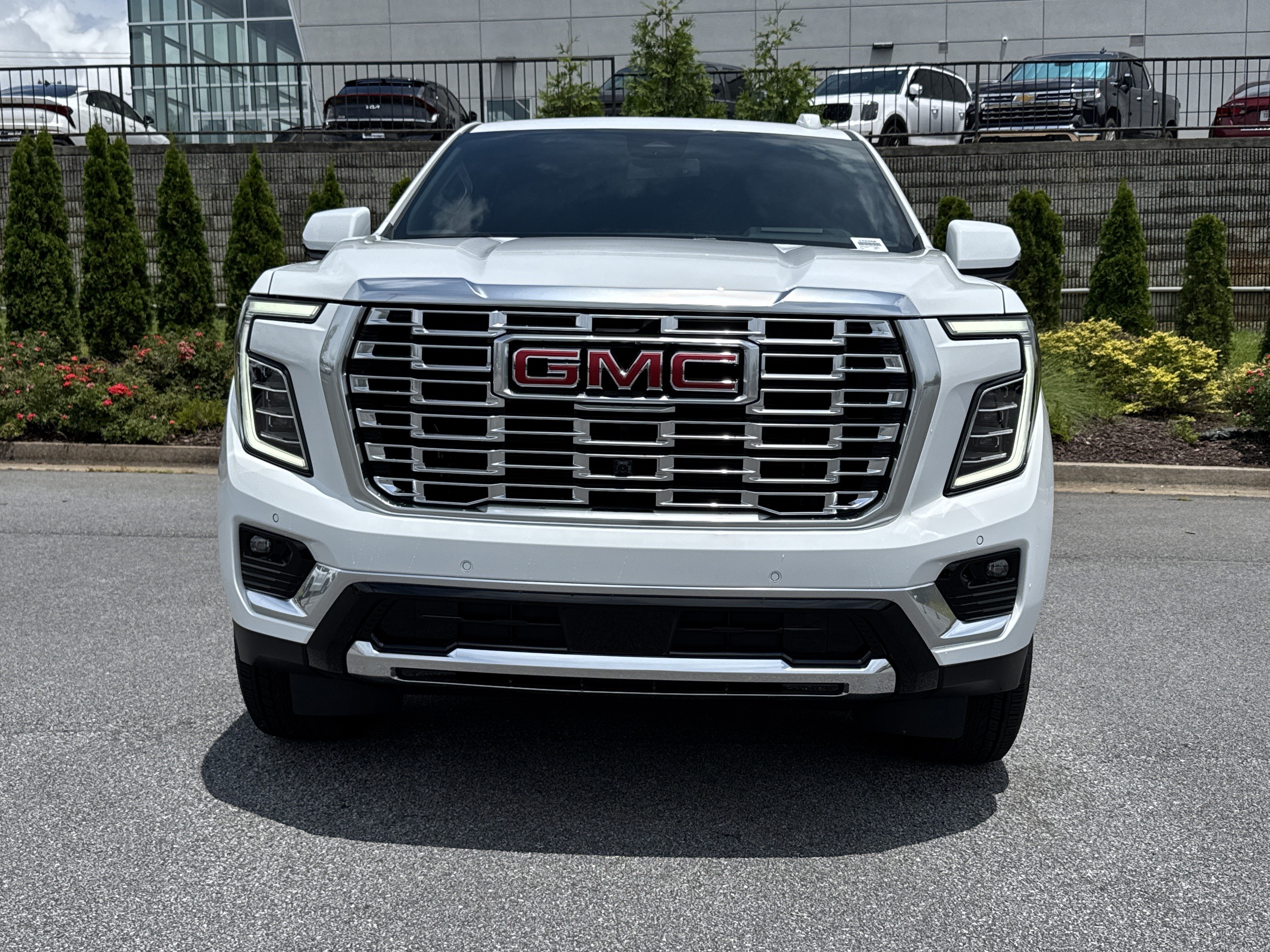 New 2026 GMC Yukon XL Denali AWD/4WD image 3