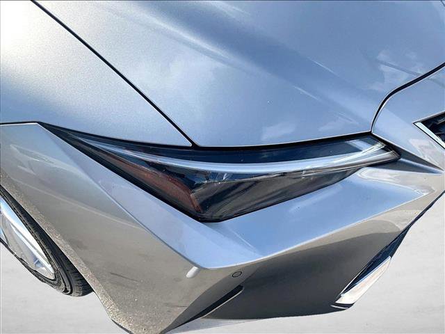 Used 2023 Lexus IS 300 w/ Comfort Package RWD image 28