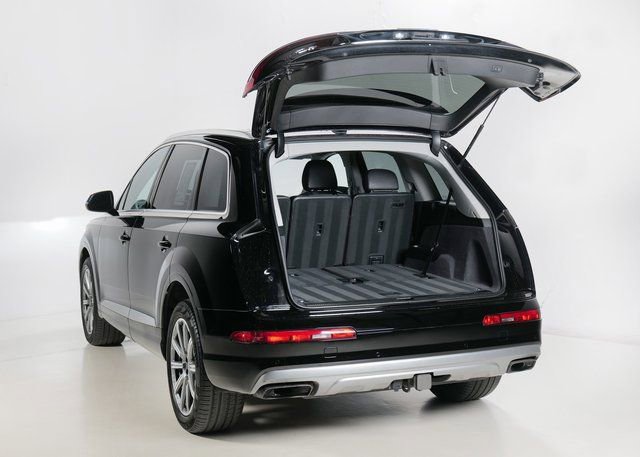 Used 2018 Audi Q7 3.0T Premium Plus w/ Premium Plus Package image 35