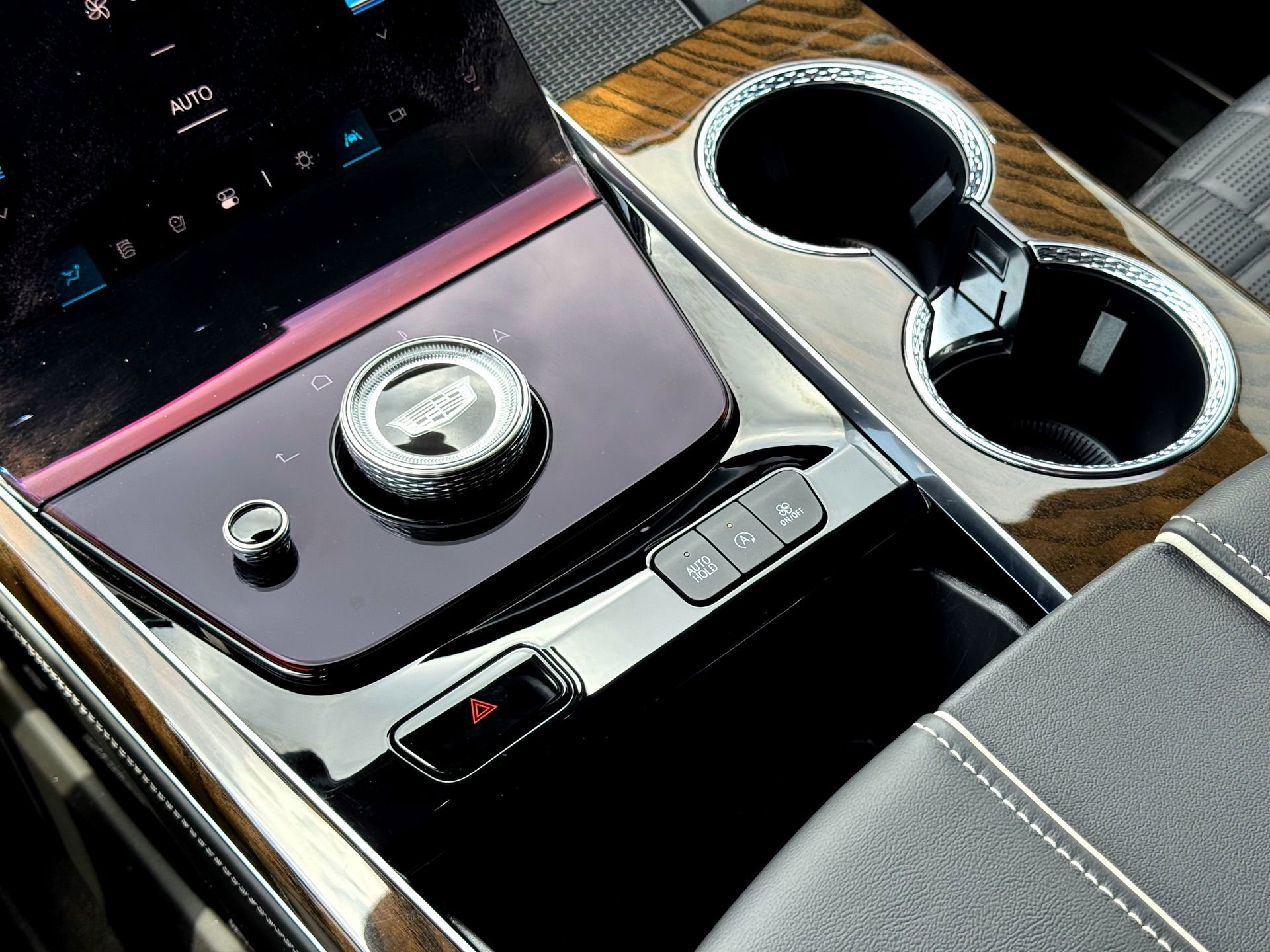 Used 2025 Cadillac Escalade ESV Sport Platinum image 36