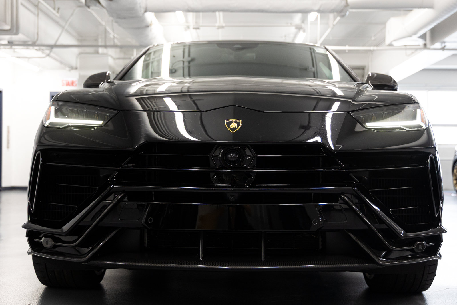 Used 2024 Lamborghini Urus Performante AWD/4WD image 14