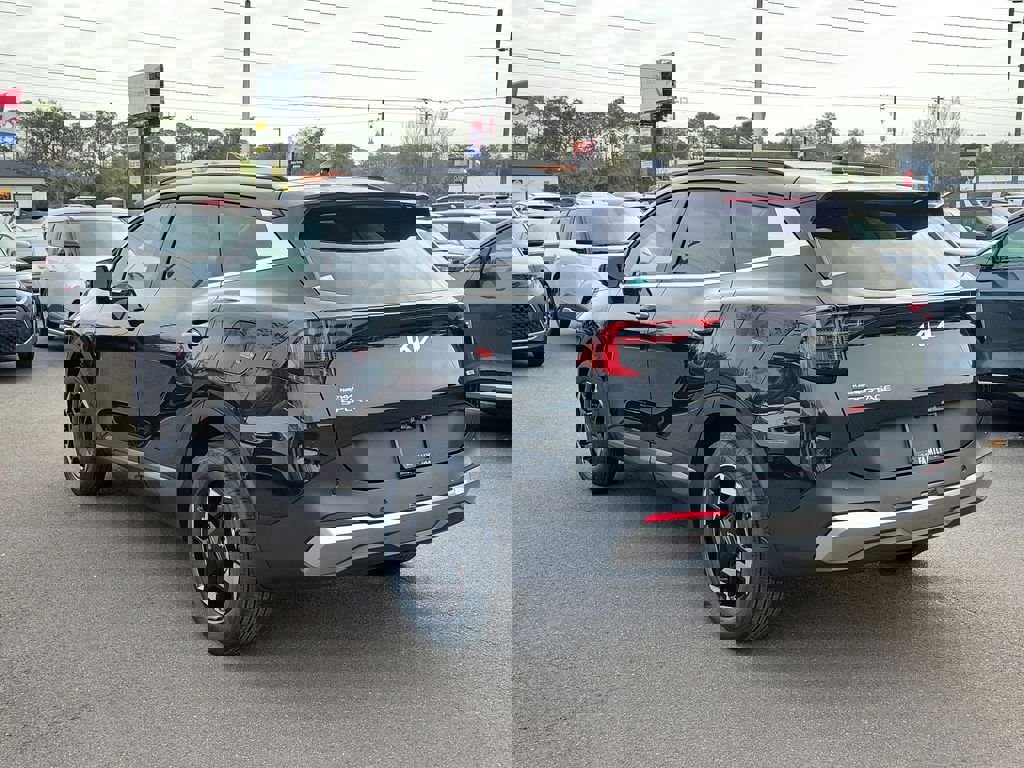 New 2026 Kia Sportage EX w/ EX Panoramic Sunroof Package image 4