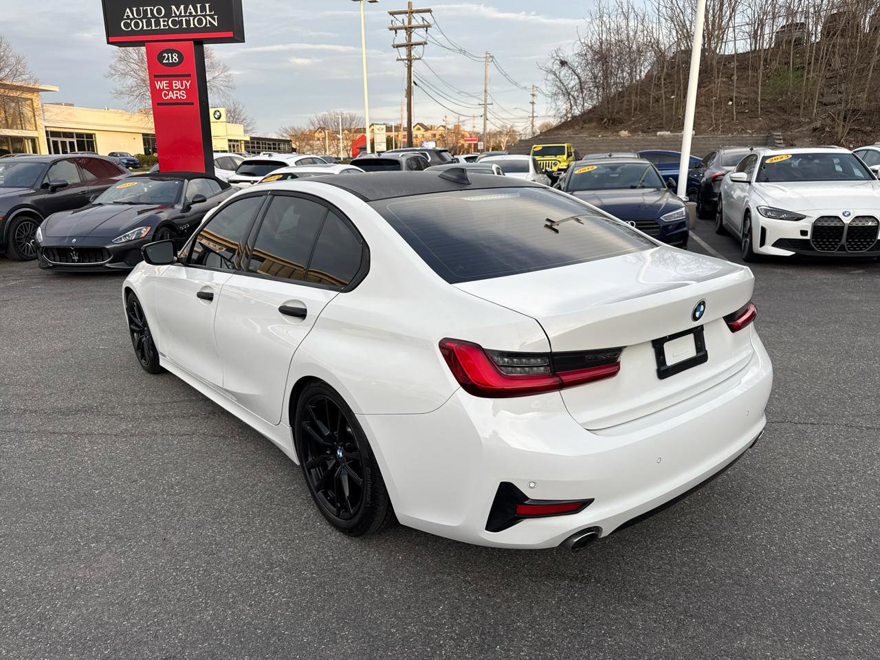 Used 2021 BMW 330i xDrive Sedan w/ Premium Package image 9