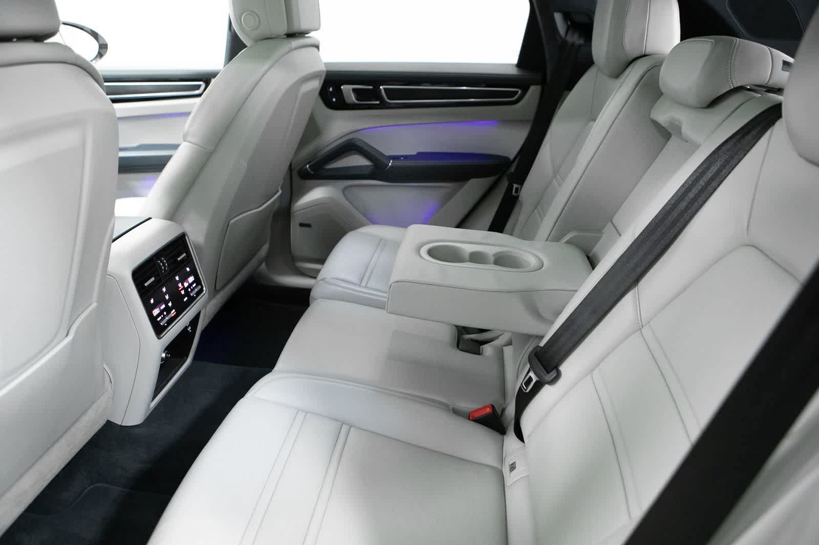 Certified 2023 Porsche Cayenne GTS w/ Premium Package Plus AWD/4WD image 35