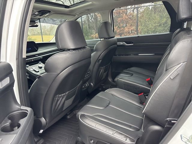 Used 2023 Hyundai Palisade Limited w/ Cargo Package image 12