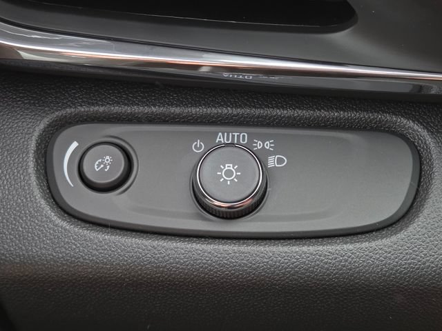 New 2026 Buick Envista Sport Touring w/ Convenience I Package FWD image 10