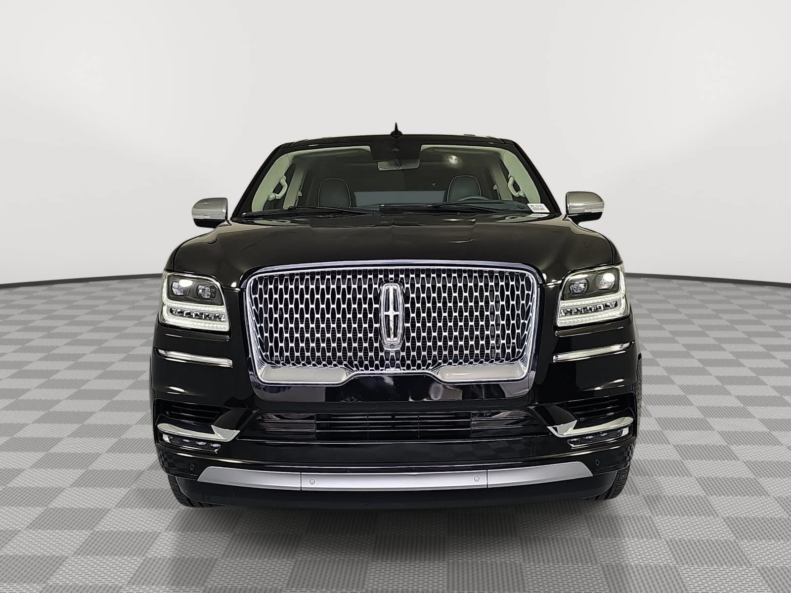 Used 2021 Lincoln Navigator L Black Label w/ Cargo Convenience Package AWD/4WD image 3