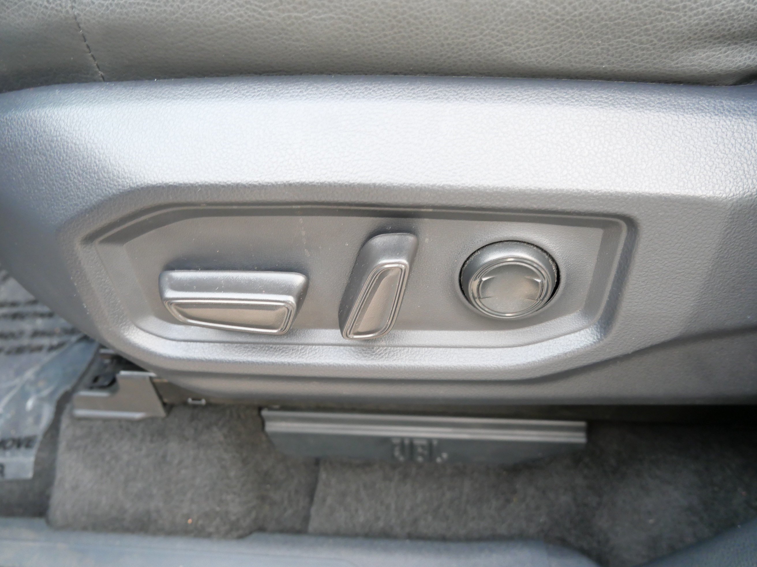 Used 2022 Toyota Tundra Limited AWD/4WD image 19