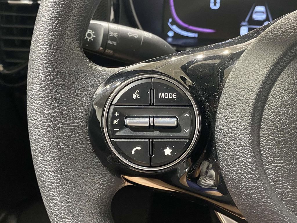 Used 2023 Kia Soul S FWD image 21
